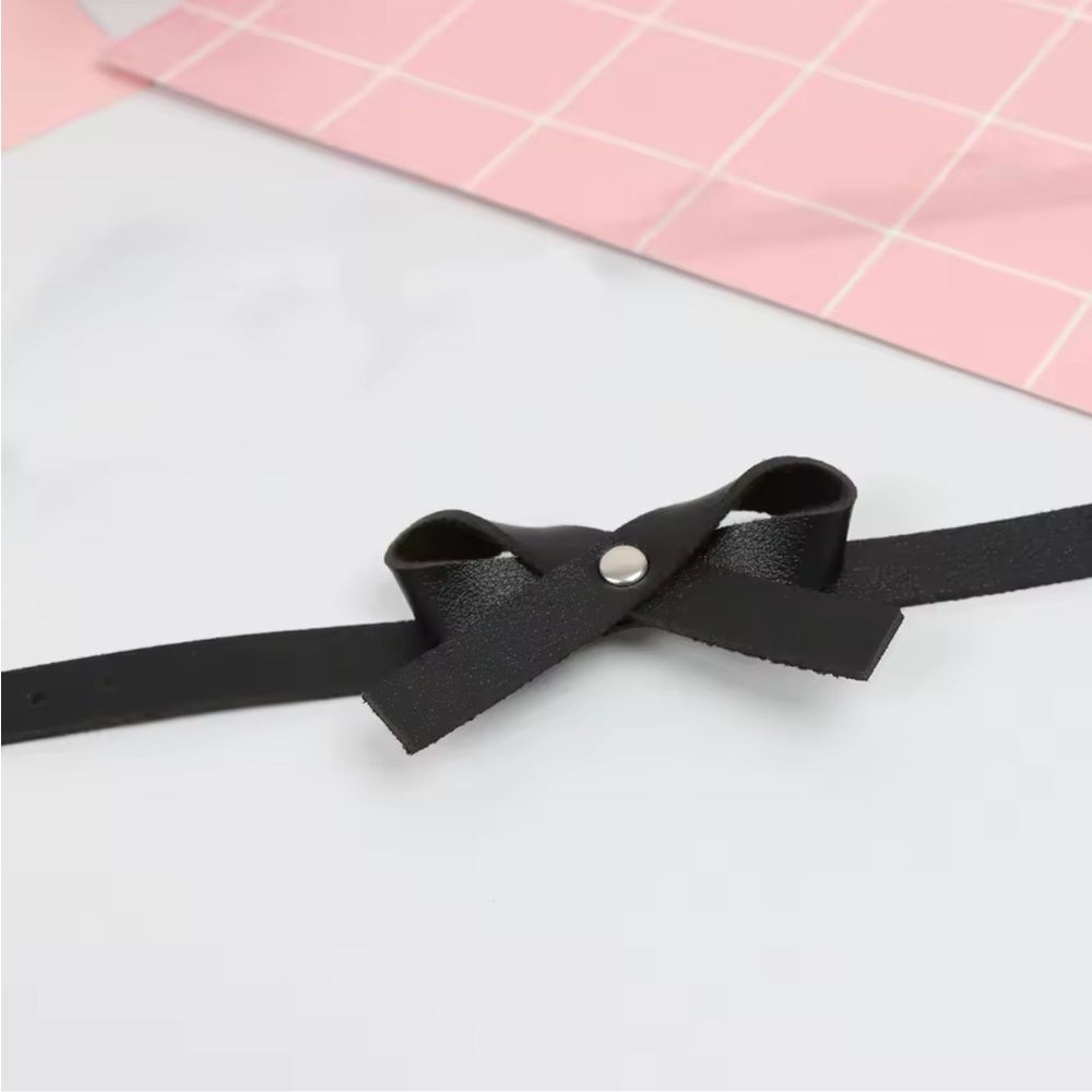 NWT Kinky Leather Bow Anklet for Lingerie 1 pair - Picture 7 of 9